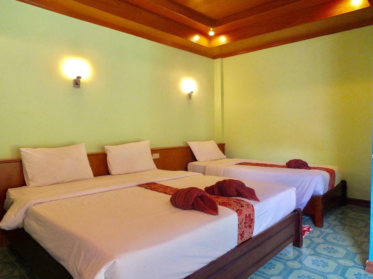 Blue Andaman Lanta Resort Ko Lanta Esterno foto